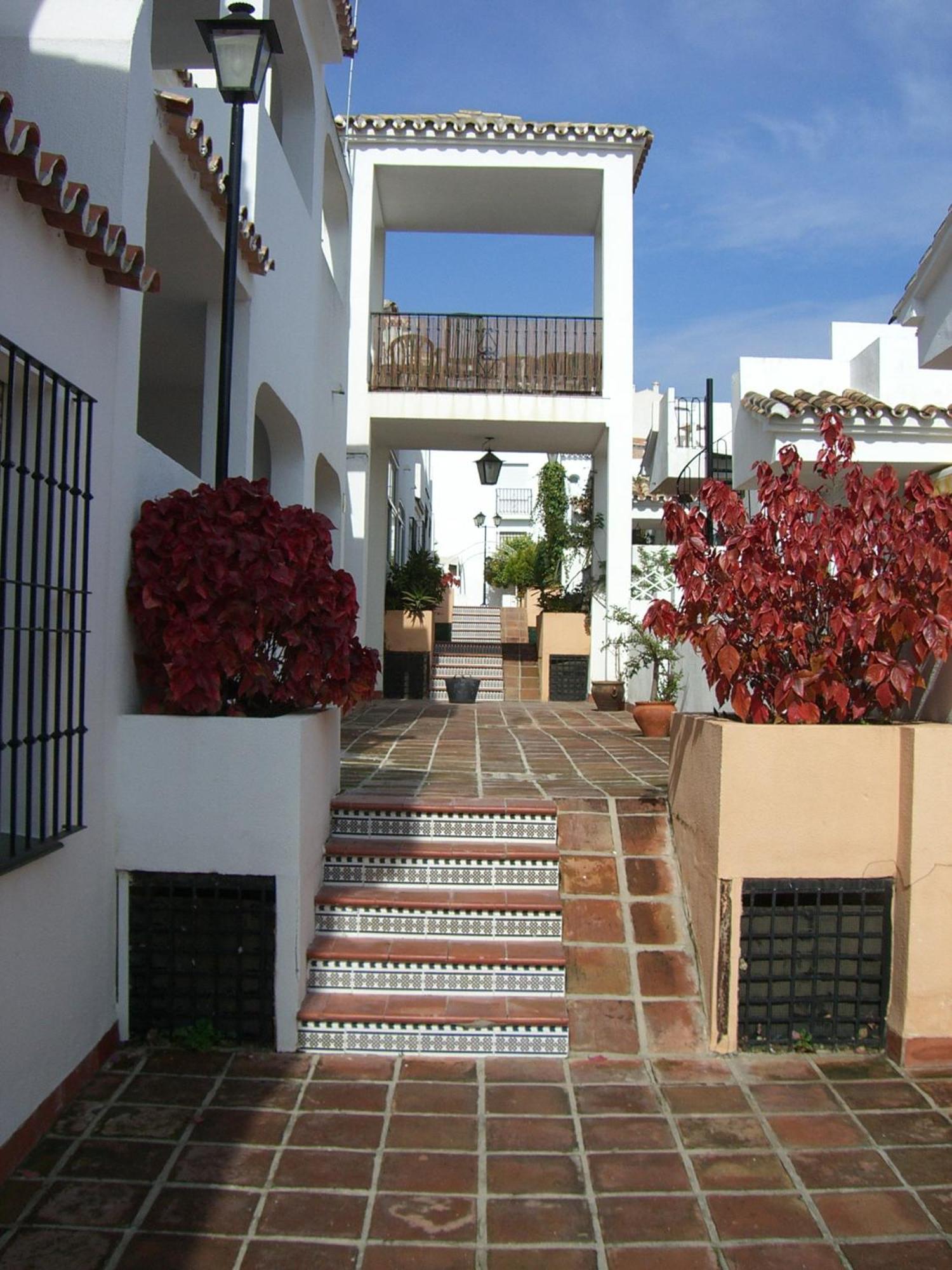 Playa Golf Aparthotel Benalmádena Exteriör bild